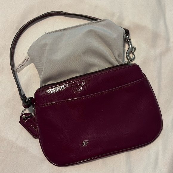 COACH patent leather wristlet wallet mini purse pouch top zipper plum magenta - Picture 5 of 17